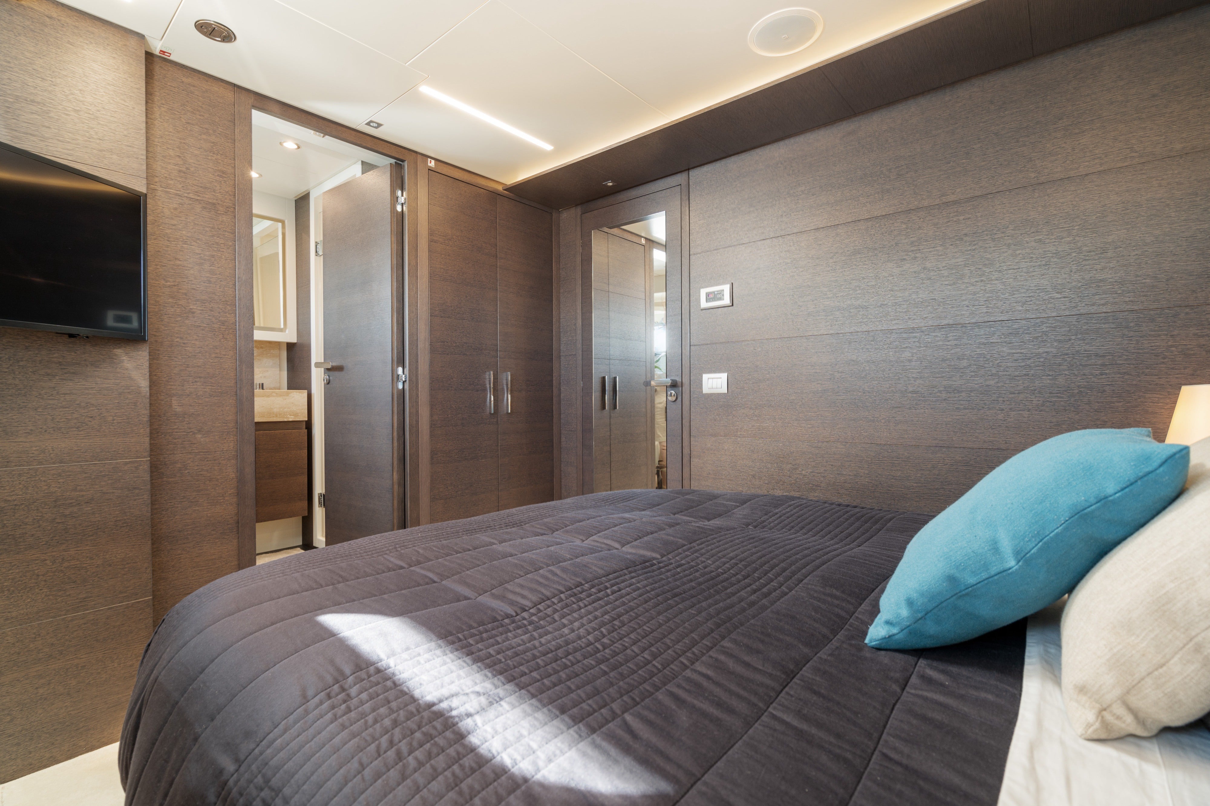 best yacht charter Cannes