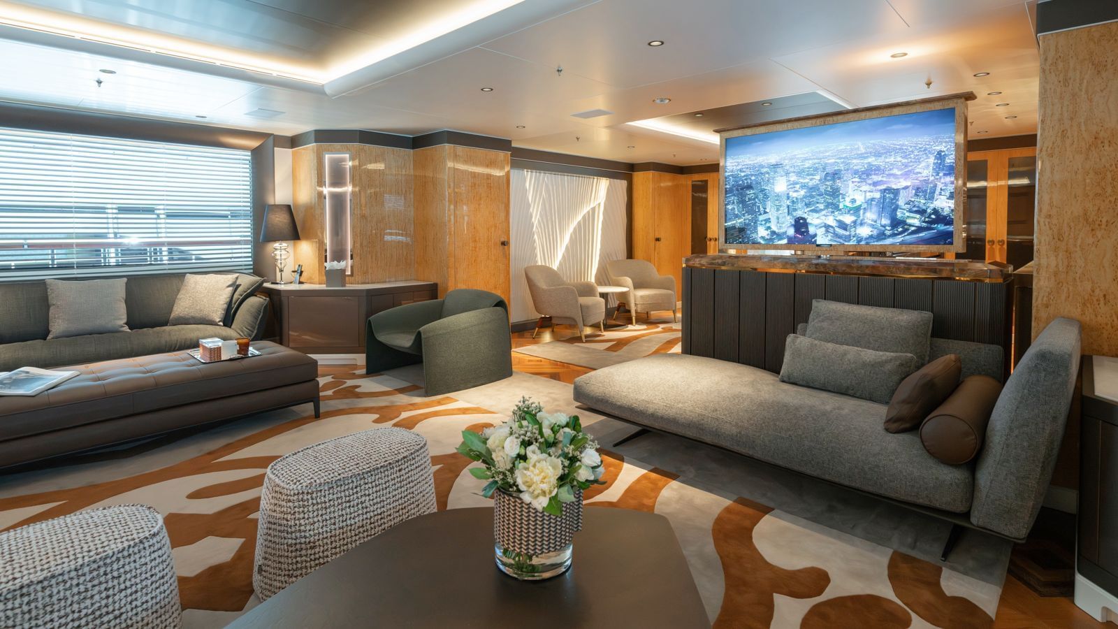 M/Y AELIA Large yacht charter Cannes France