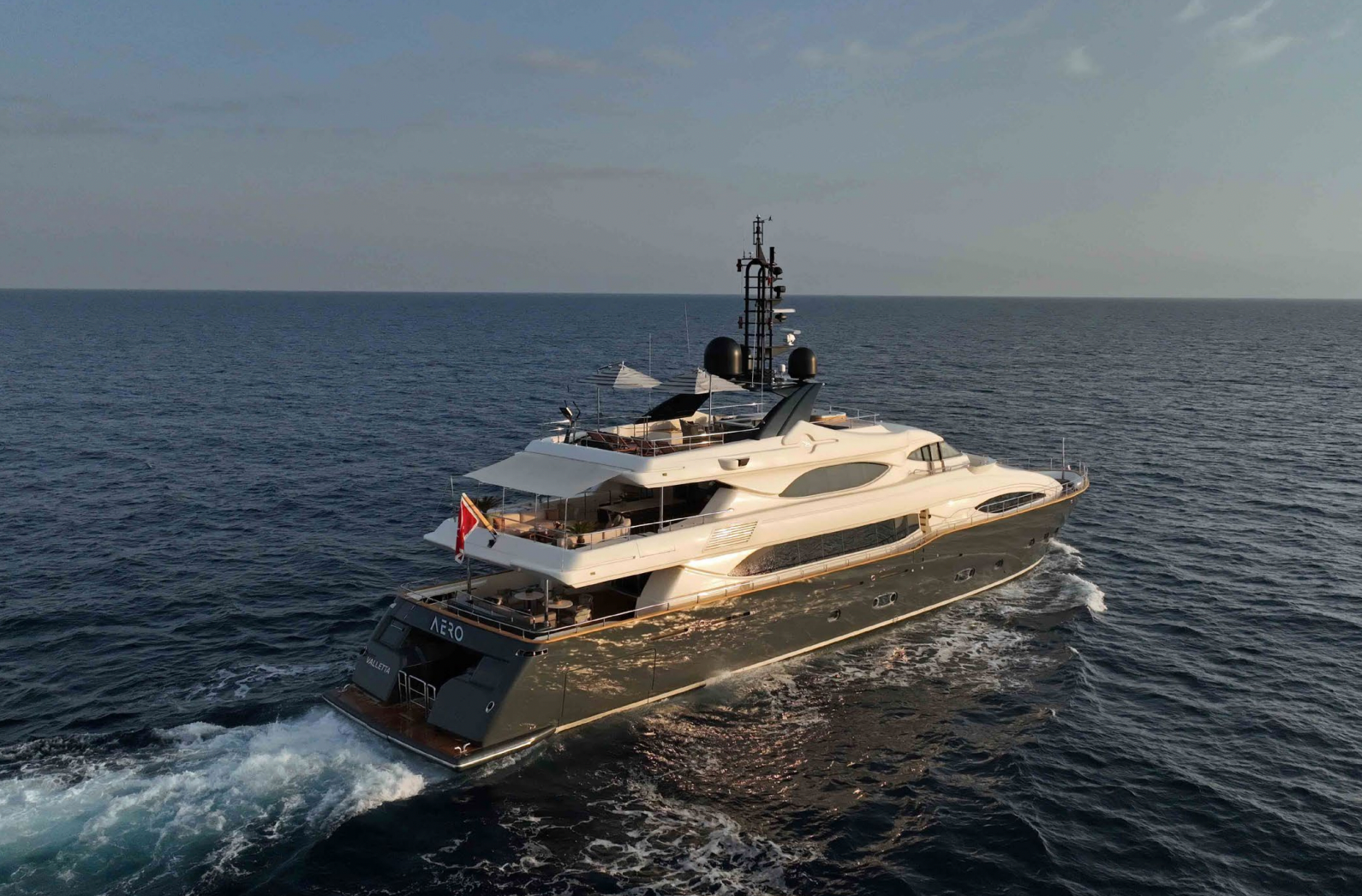 Mega yacht Charter Cannes