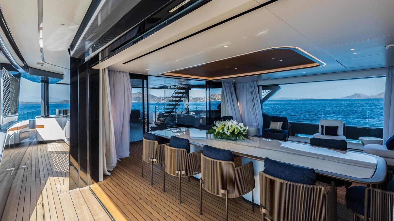 M/Y AKULA yacht charter prices Cannes France