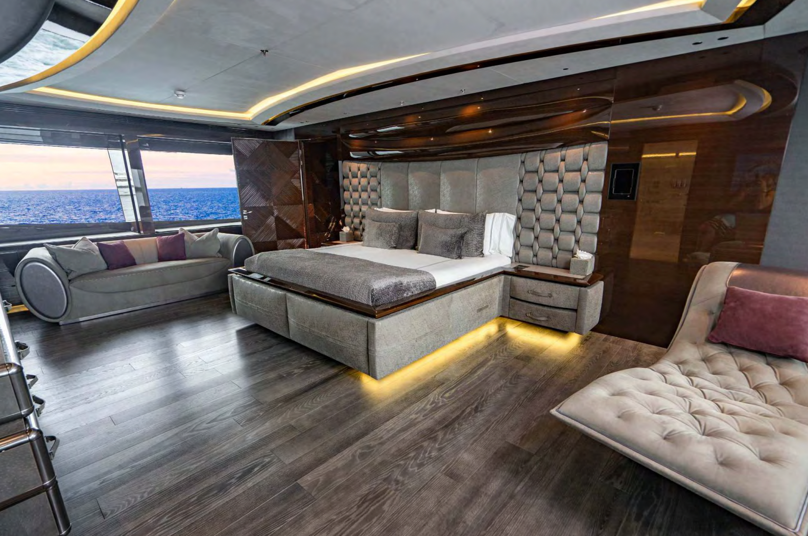 BABA'S Weekly yacht Charter Cannes