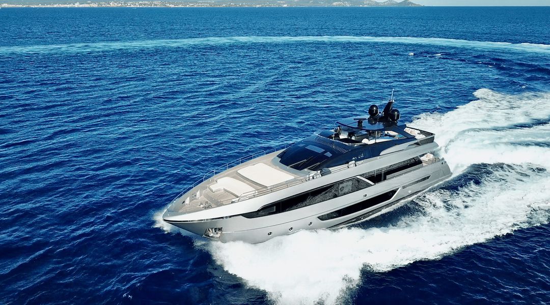 party yacht Charter Cannes