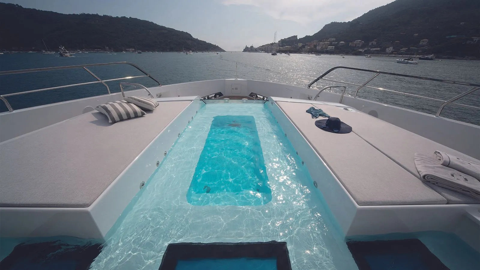 luxury yacht charter Cannes