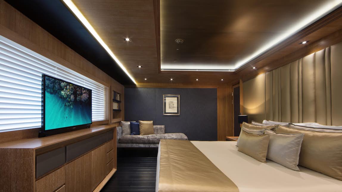 BEATRIX weekend yacht charter Cannes
