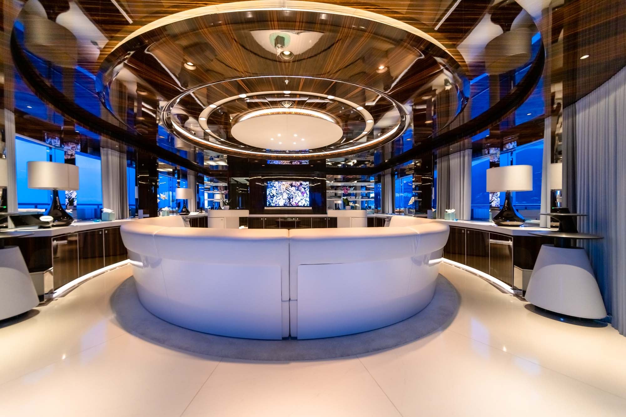 Luxurious yacht charters St Tropez France