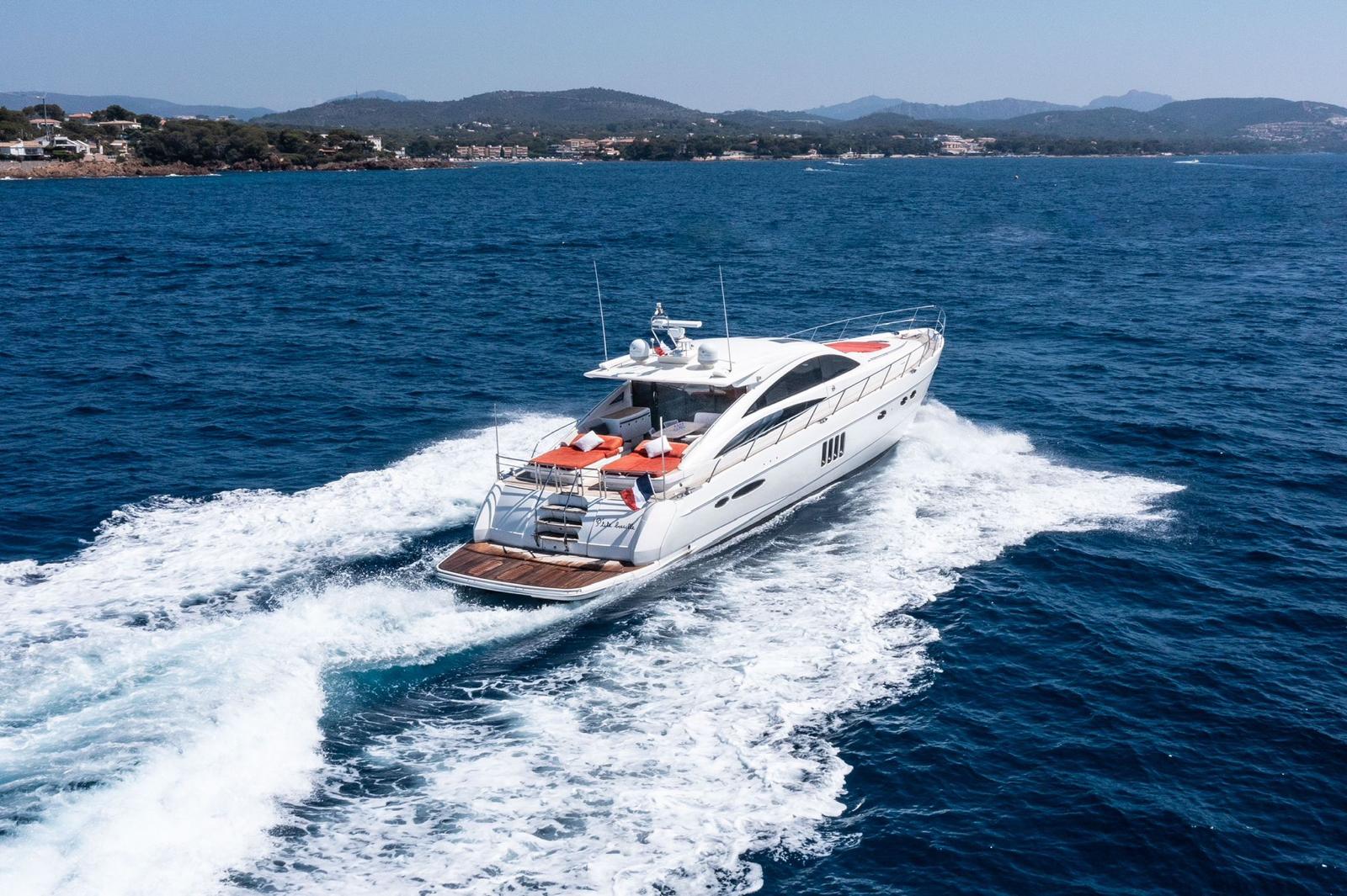 P'tite Bouille Charter yacht club Cannes France