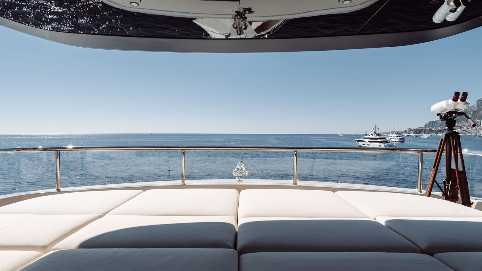 M/Y LA LA LAND Yacht Charter Holiday Cannes