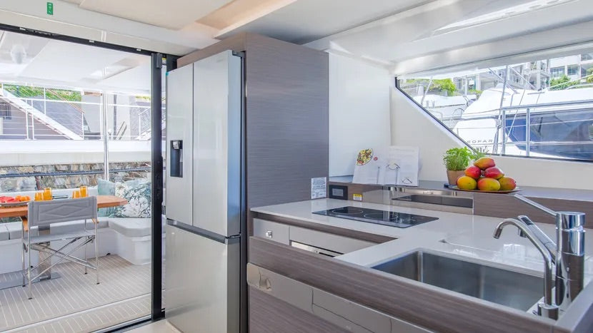 Weekly yacht Charter Cannes