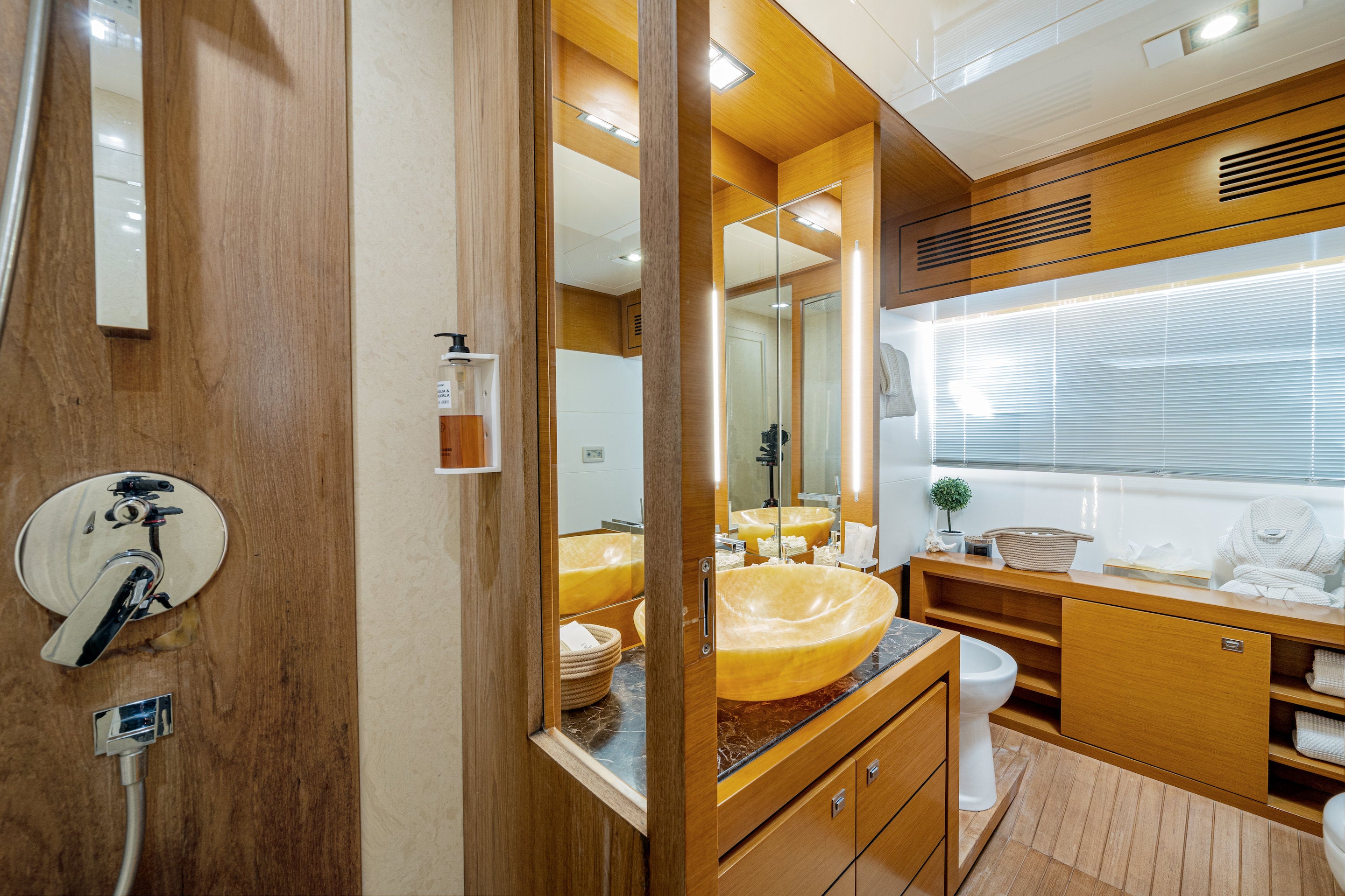 luxury yacht rental Portofino Italy
