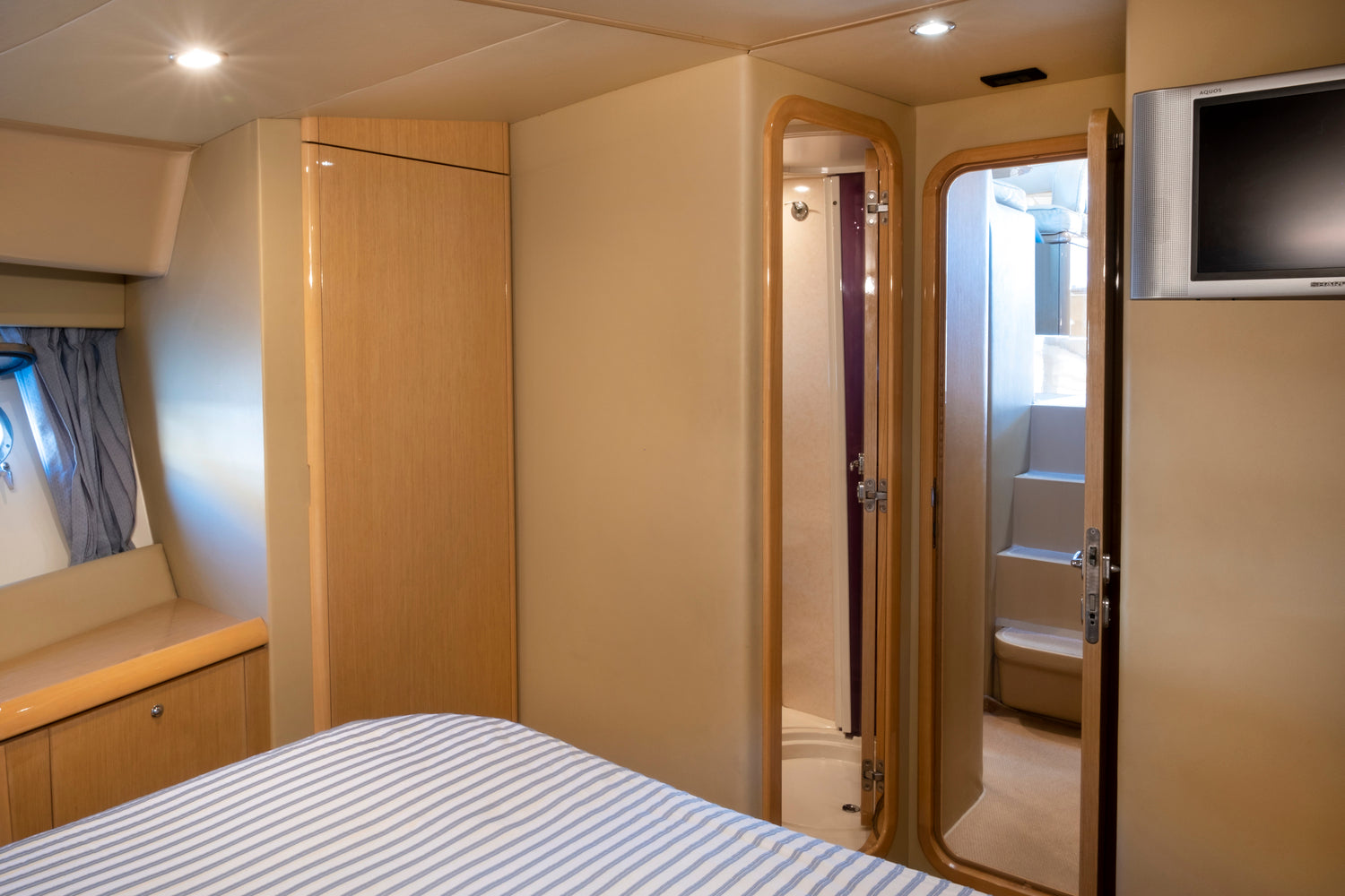 FERRETTI skippered yacht charter Mykonos Greece