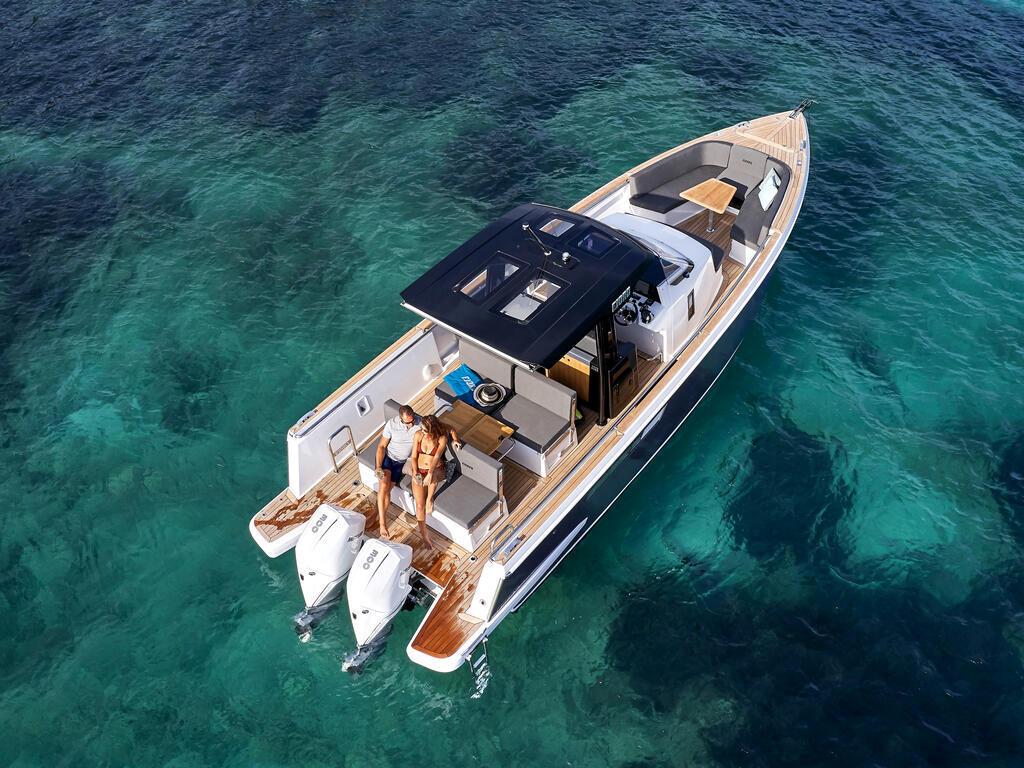yacht charter Mykonos Greece