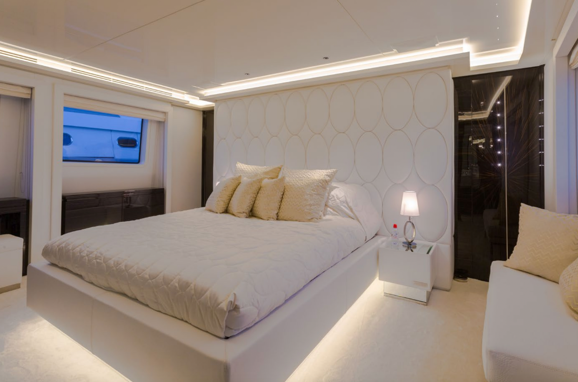 GALA luxury yacht Charter Cannes