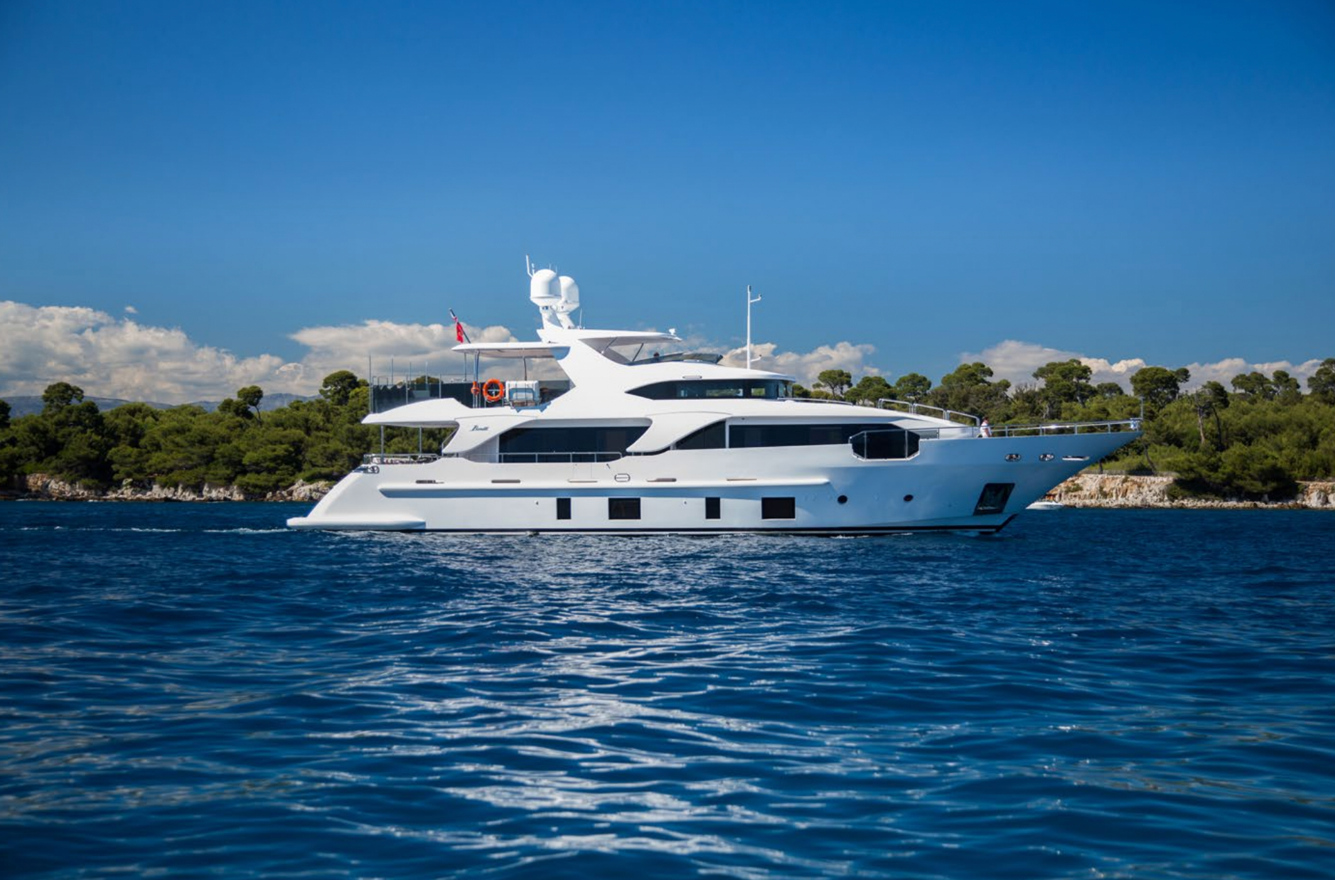 GALA yacht Charter Cannes