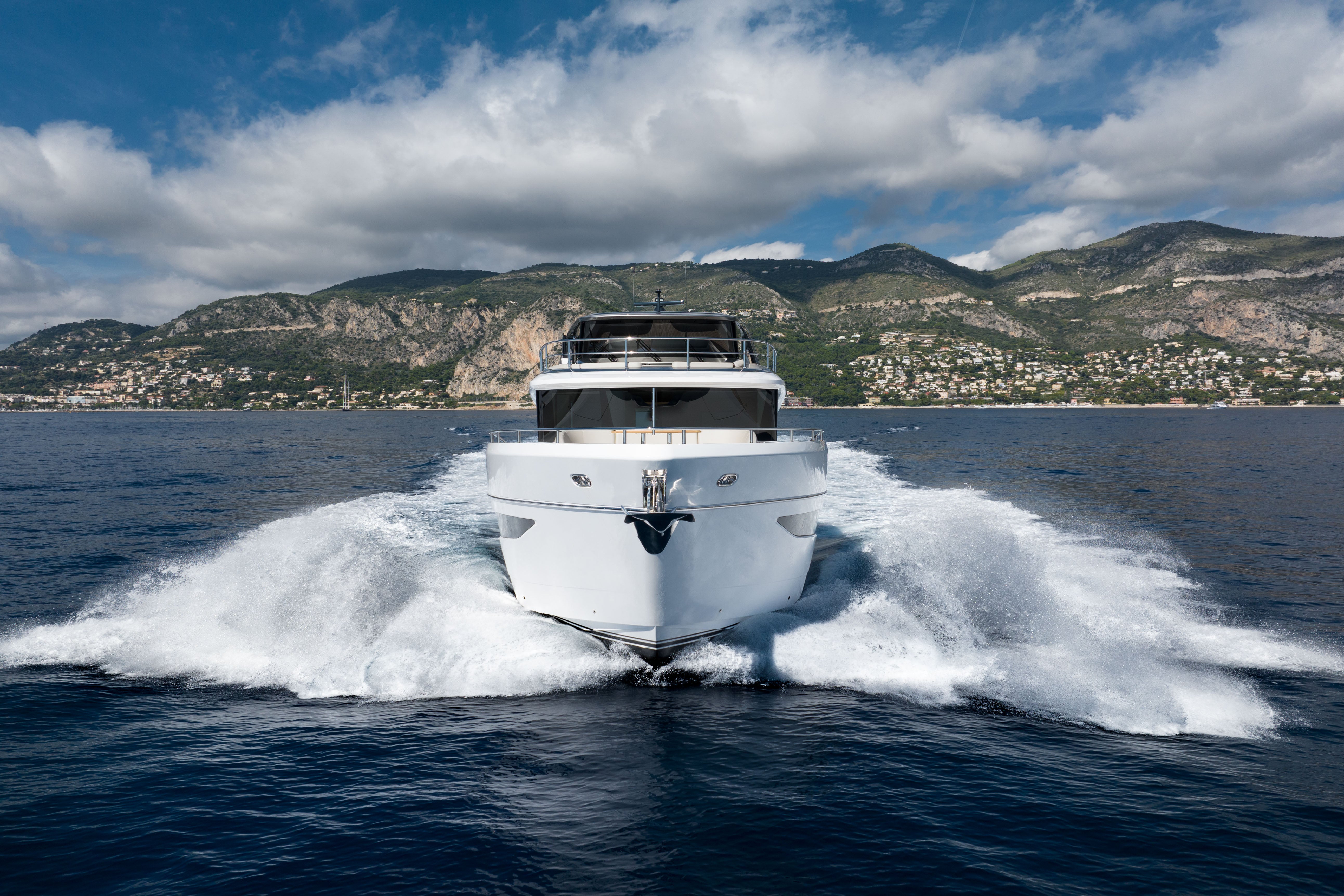 KORA Day Boat Charter Beaulieu sur Mer