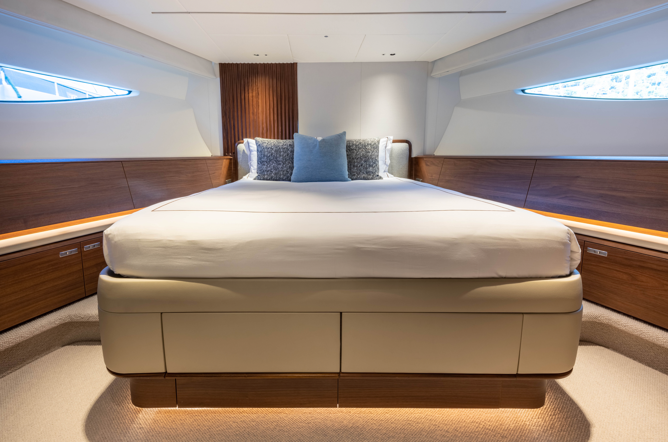 fully crewed yacht charters Monaco