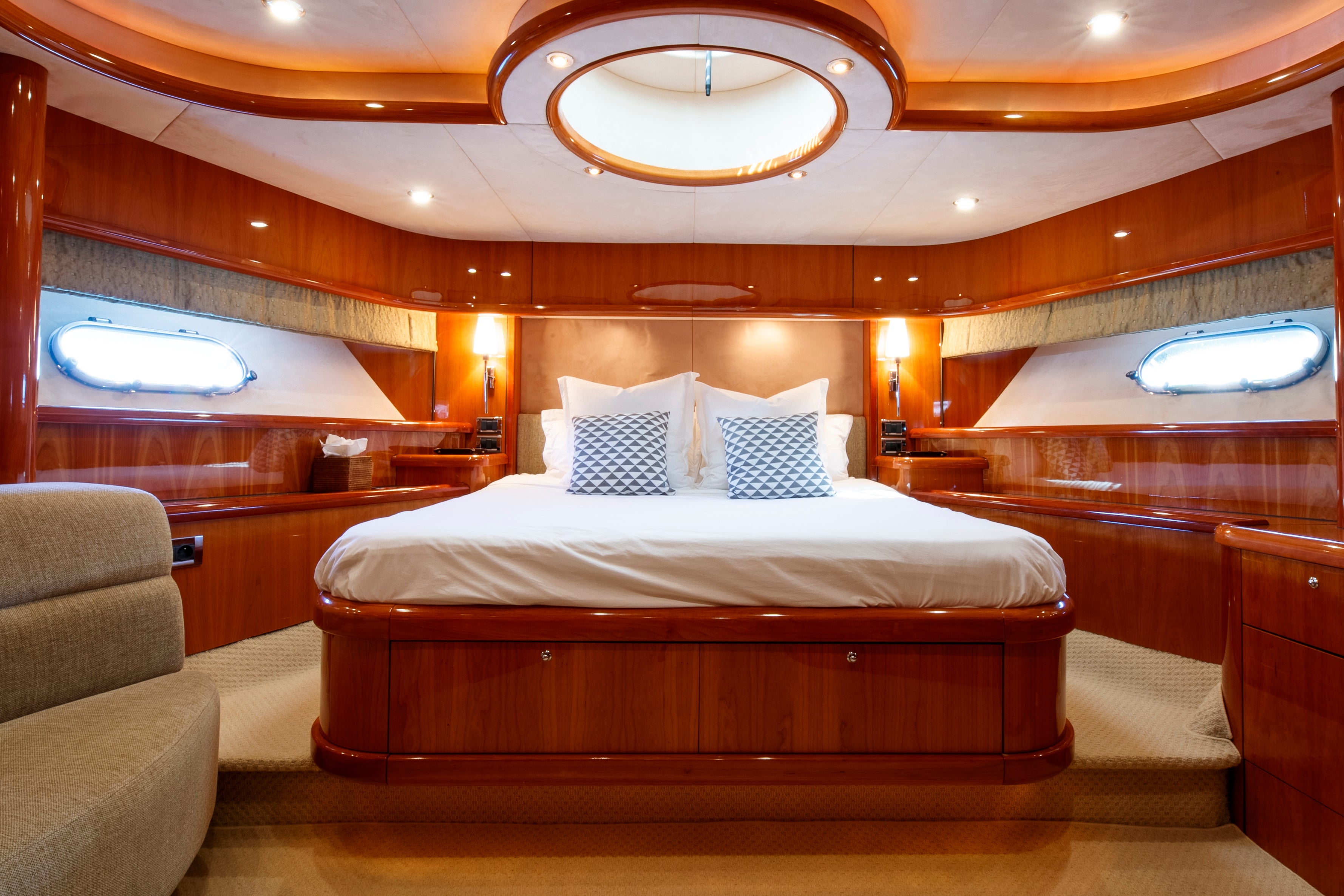 Luxury Yacht Charter In Monaco