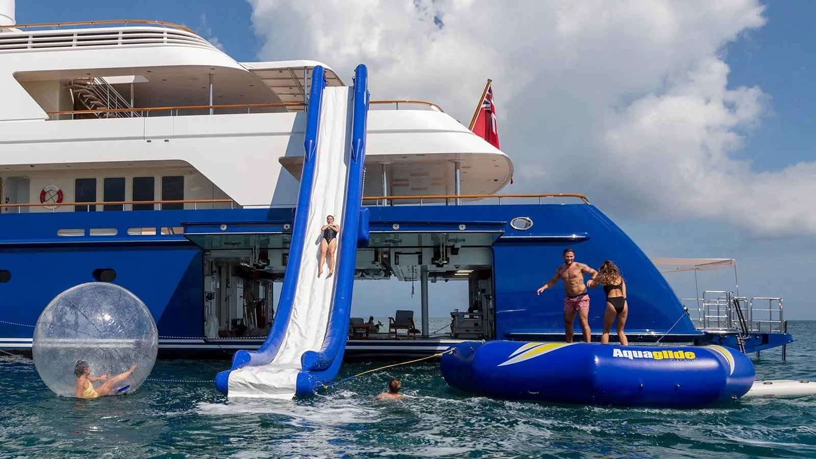 Weekly yacht Charter Cannes
