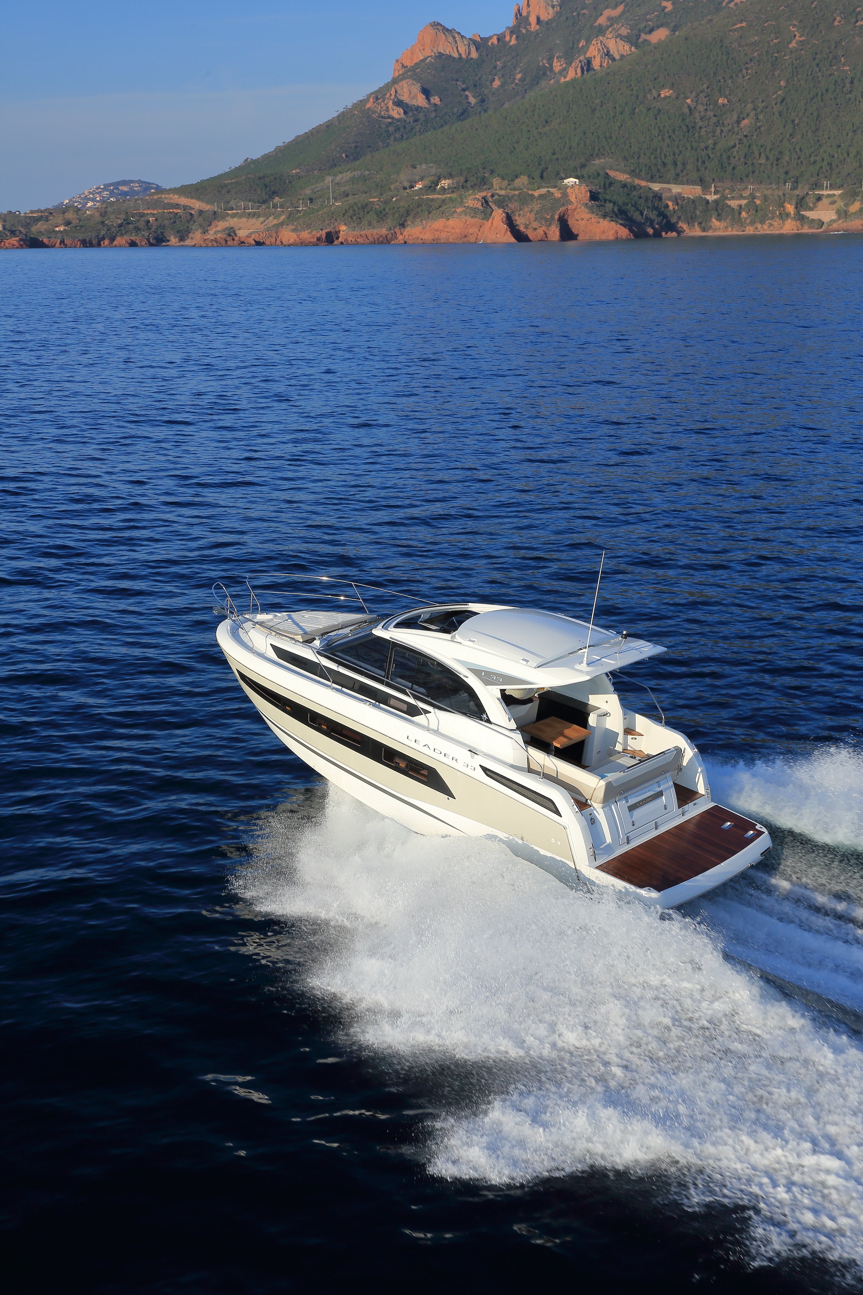 Yacht Charter in Antibes