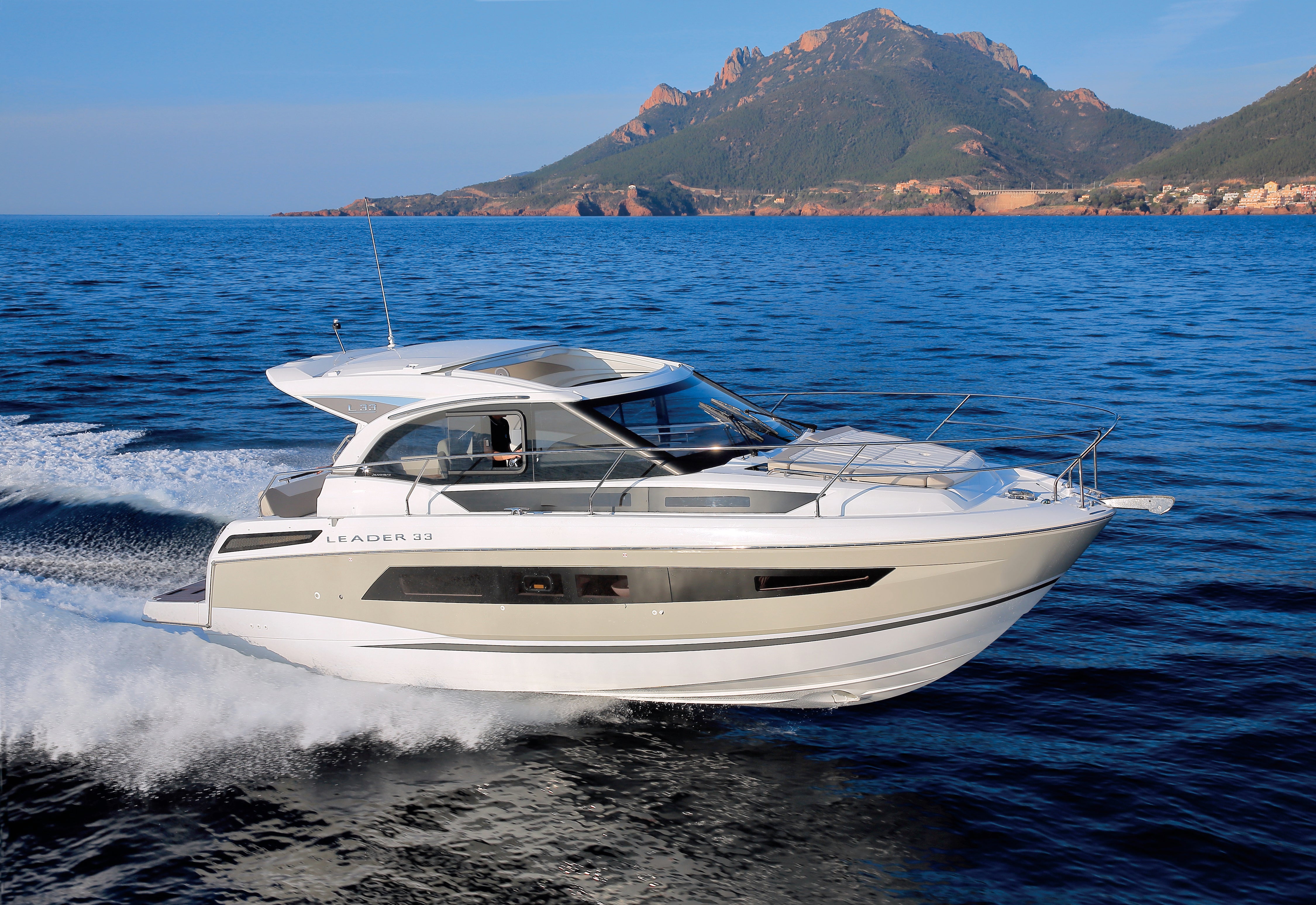 Luxury Yacht for Hire Antibes
