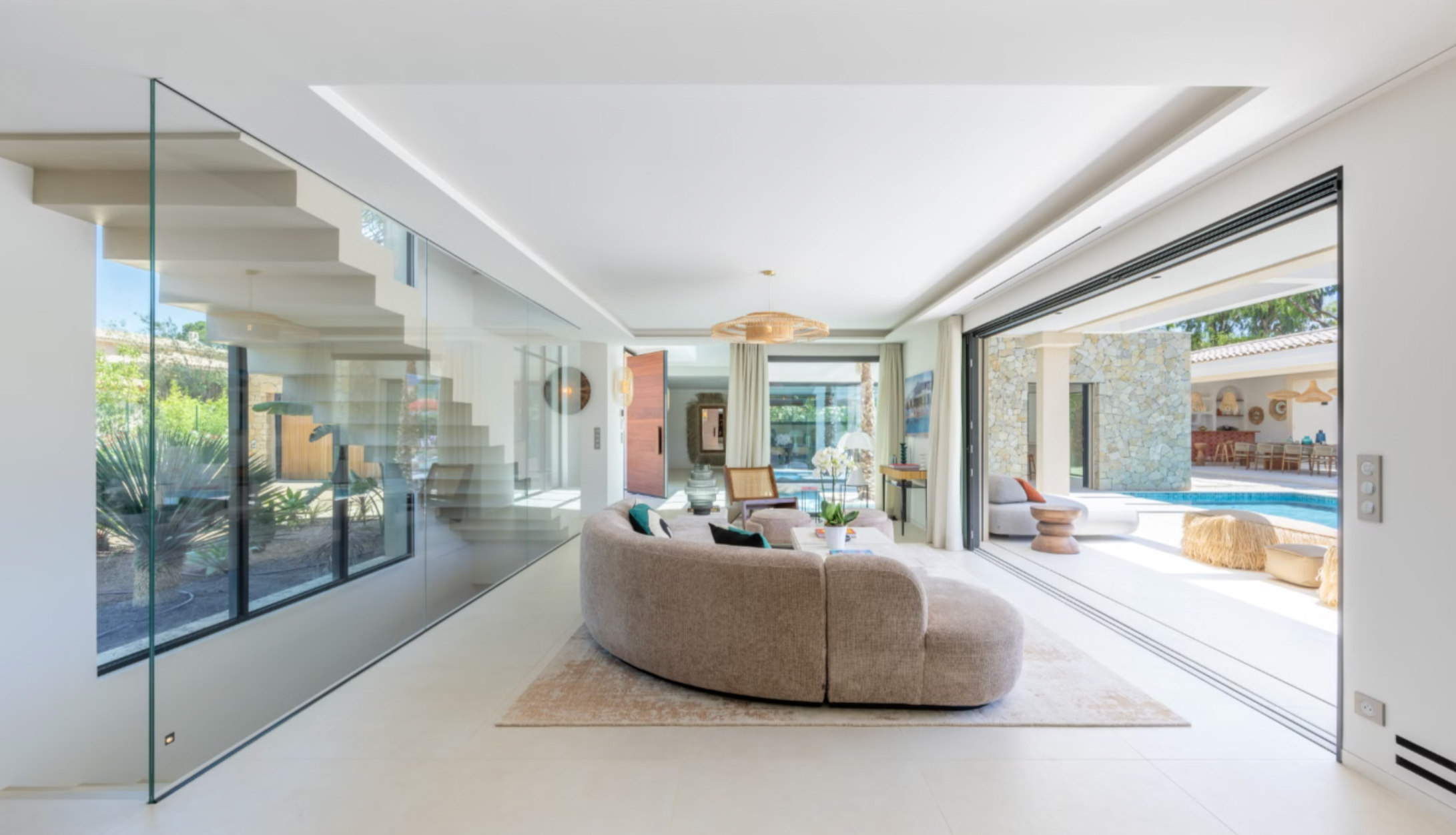 Luxurious Villa Rental St Tropez