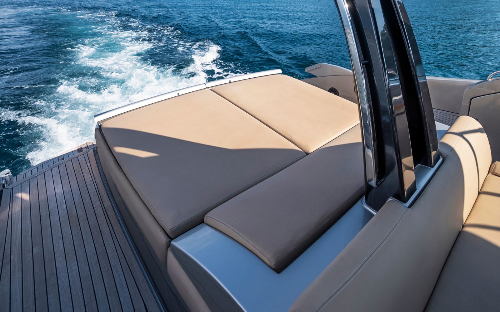 luxury yacht Charter Naples Italy