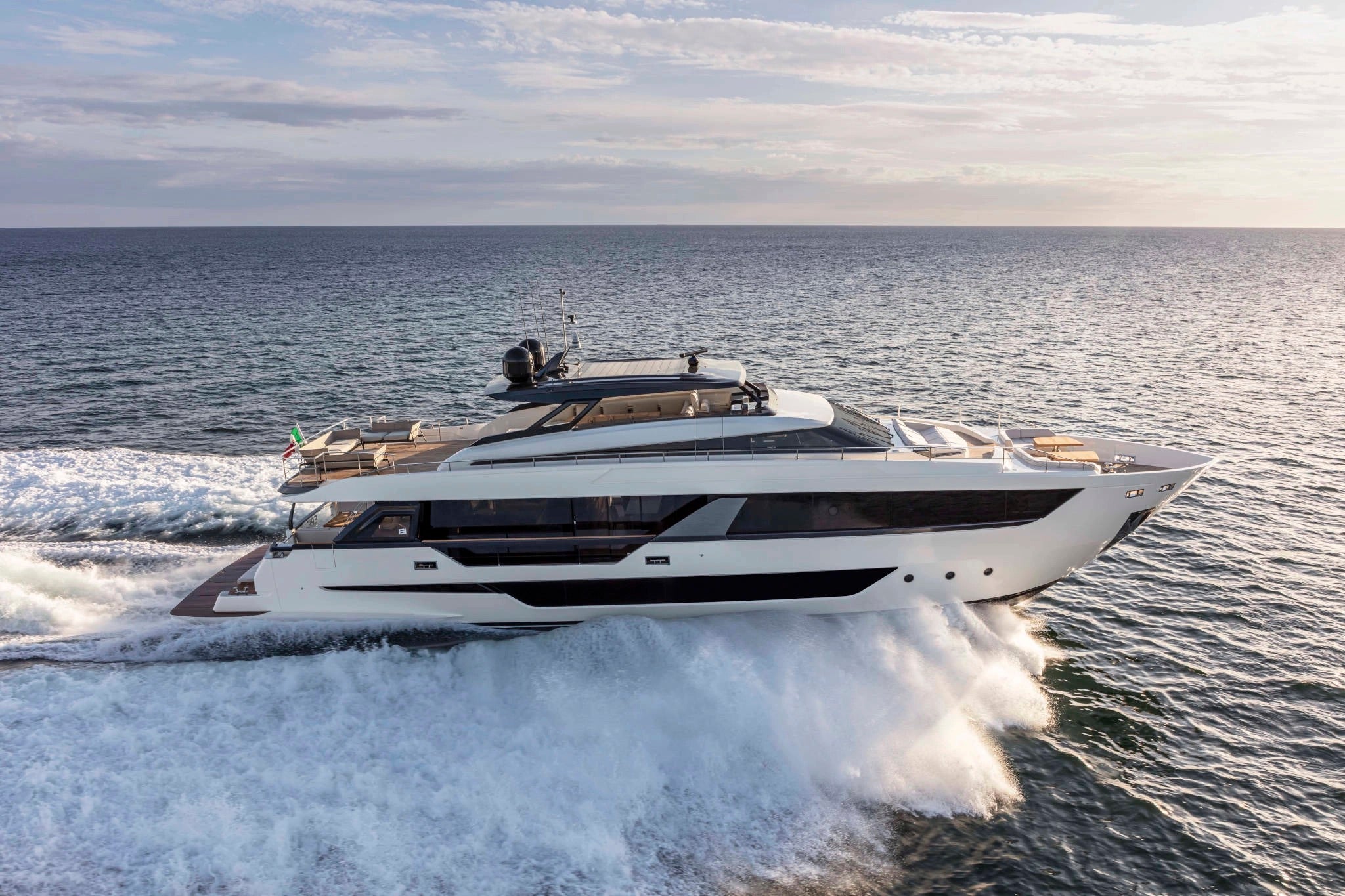 Mega yacht Charter Cannes