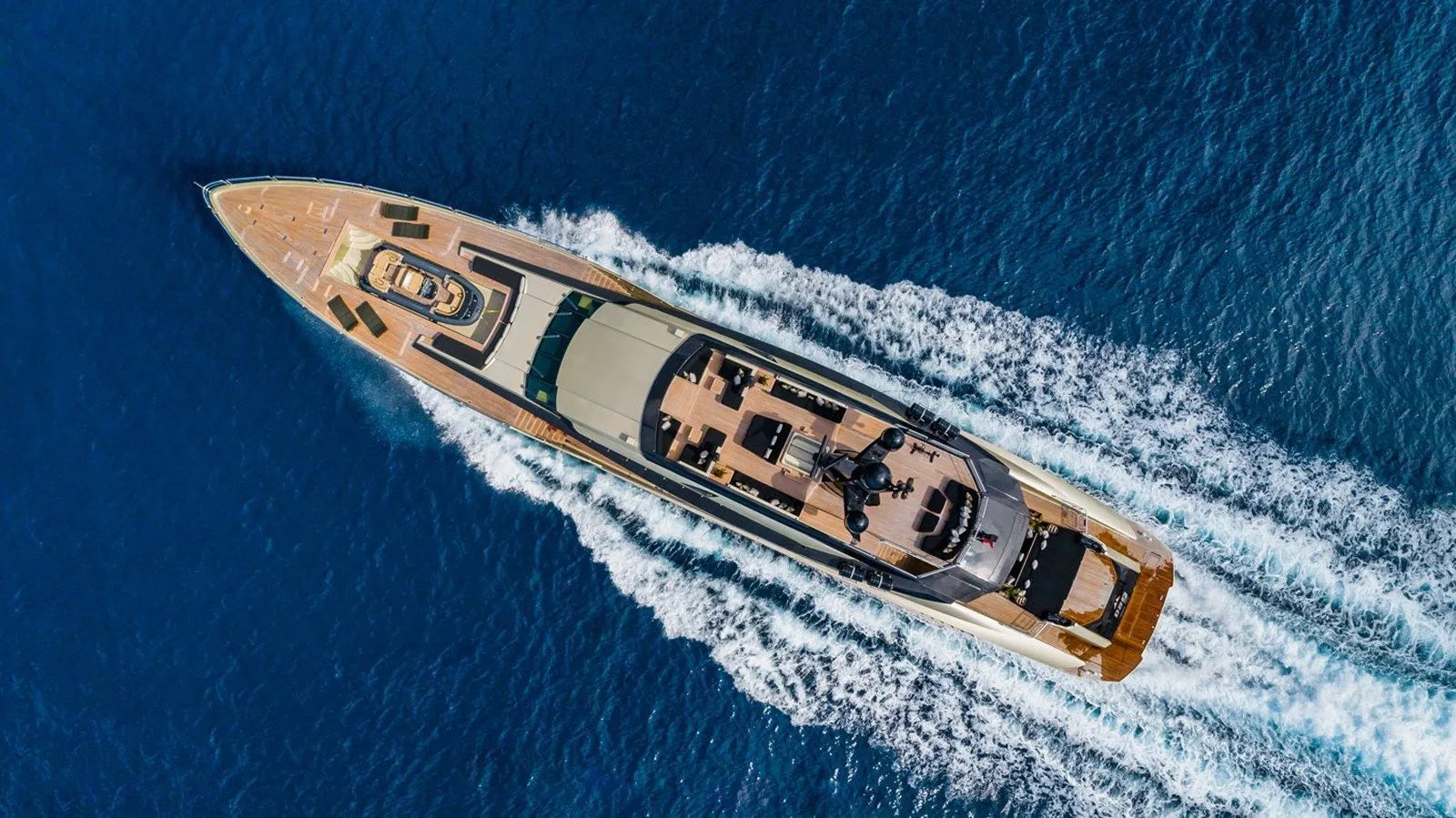 Mega yacht Charter Cannes