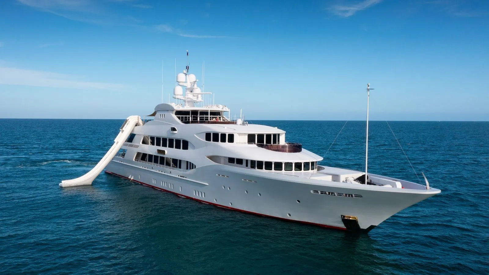 Mega yacht Charter Cannes