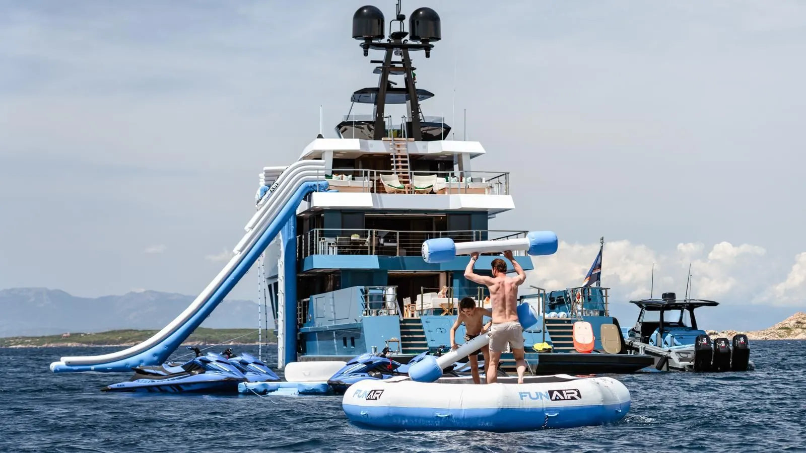 KING BENJI yacht charter price French Riviera