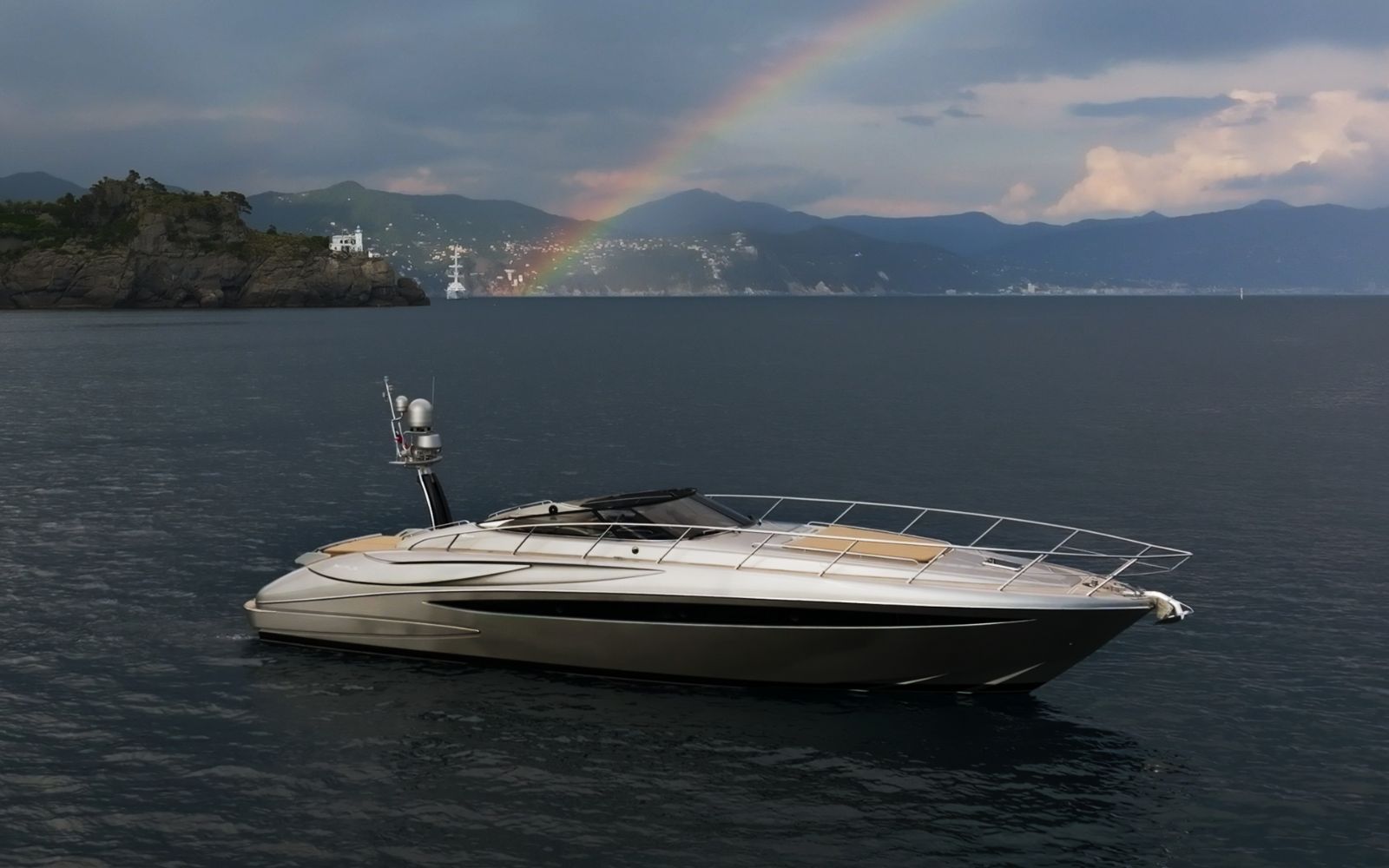 Naples Italy vacation yacht charter