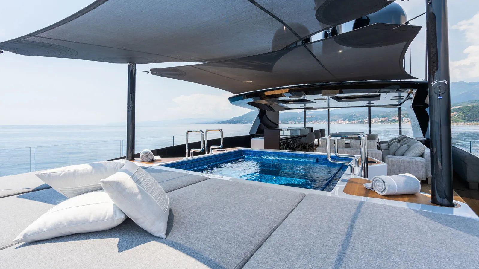 yacht Charter St Tropez France