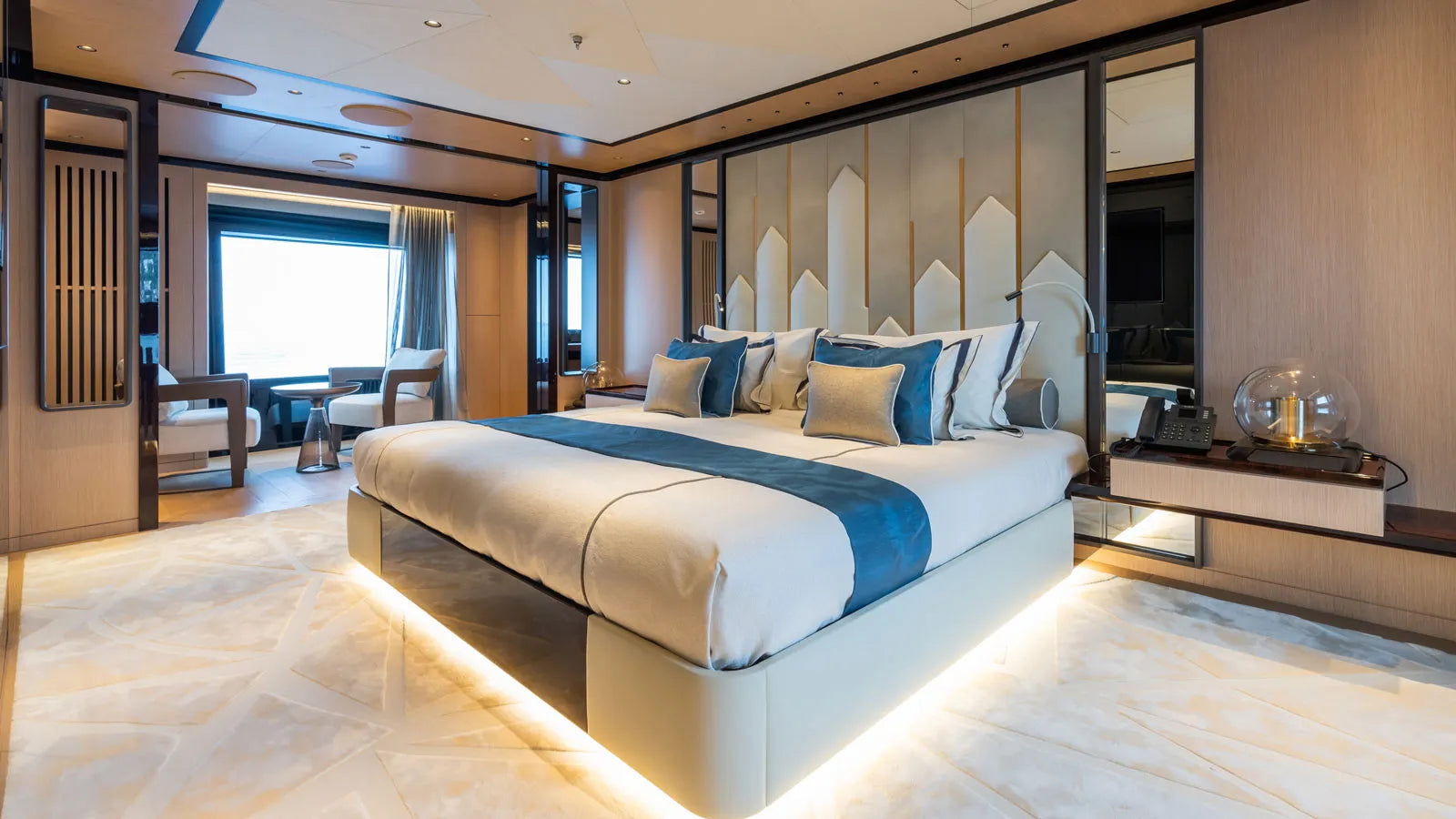Weekly yacht Charter St Tropez France