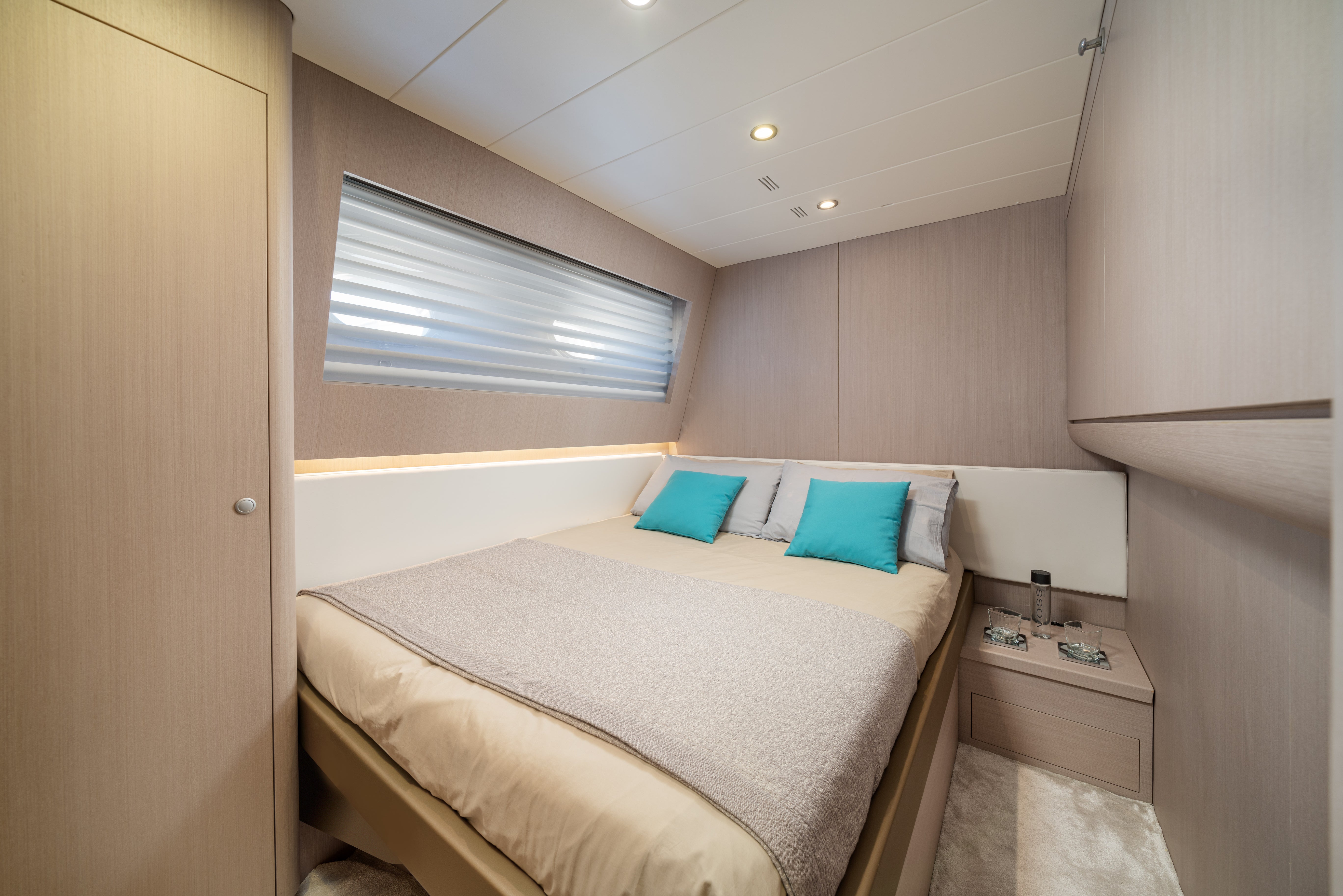 Naples Italy luxury yacht charter