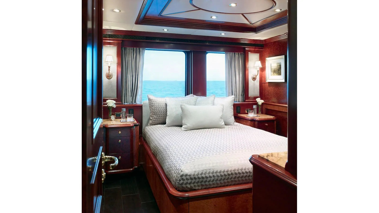 yacht club charters Cannes