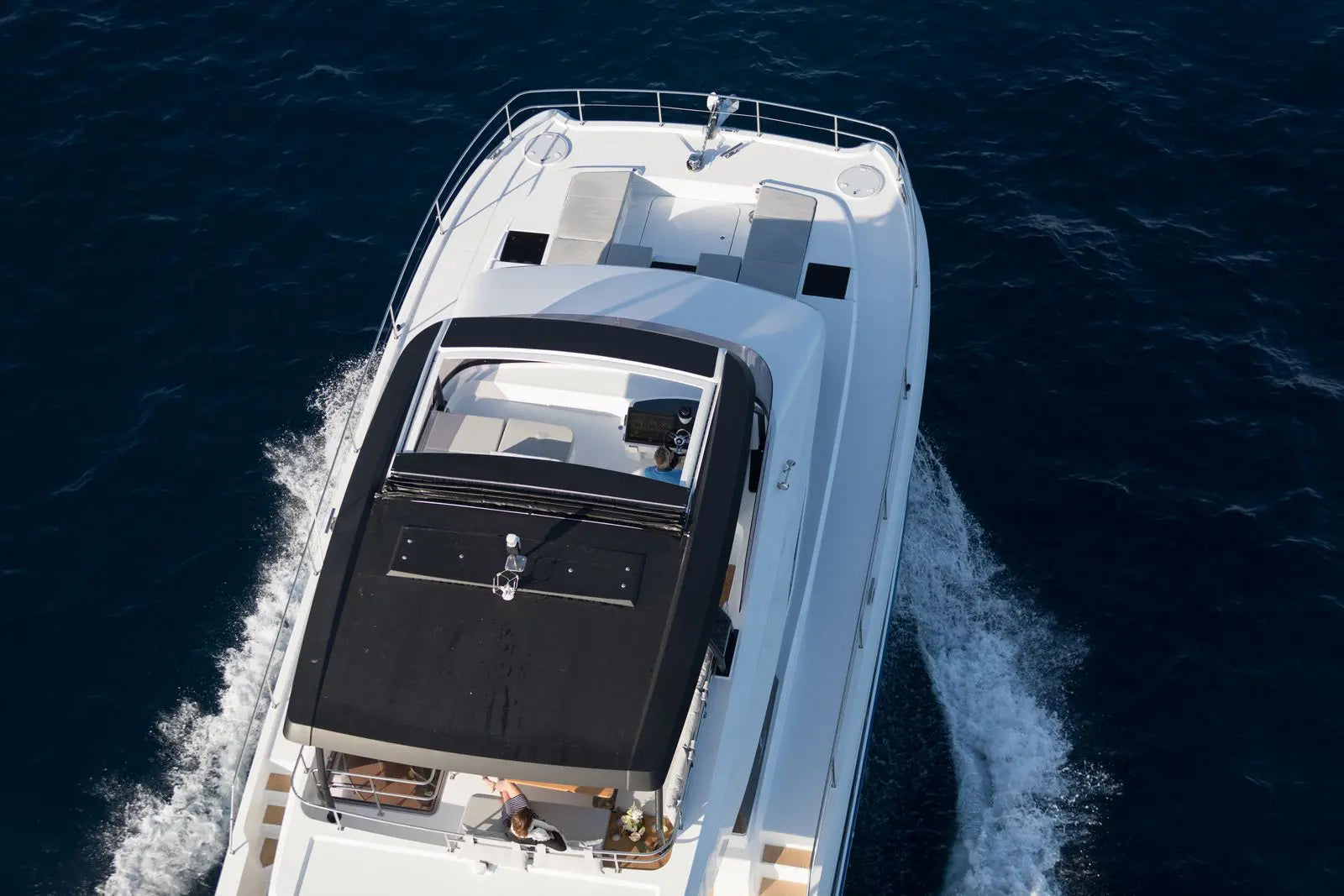 Weekly yacht Charter Cannes
