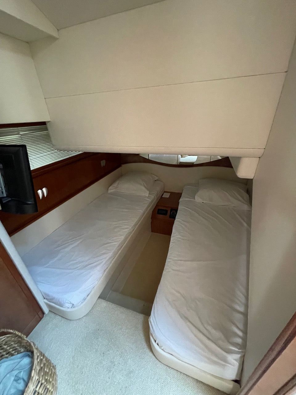 yacht charter prices Cannes France
