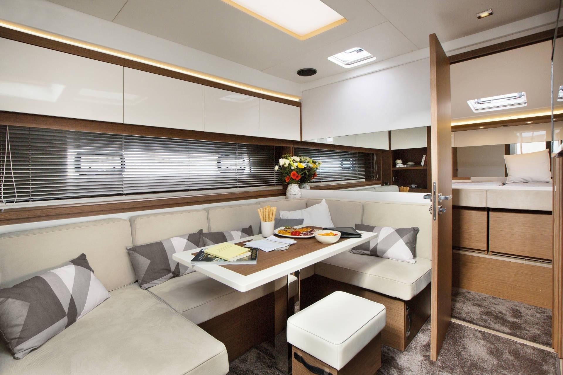 Term yacht Charter Cannes