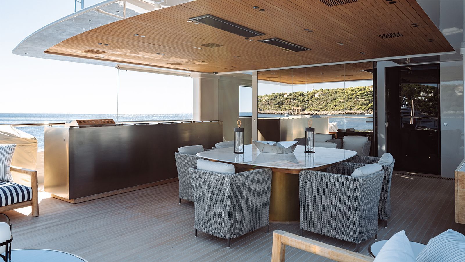 M/Y LA LA LAND Luxurious Yacht Charter Cannes