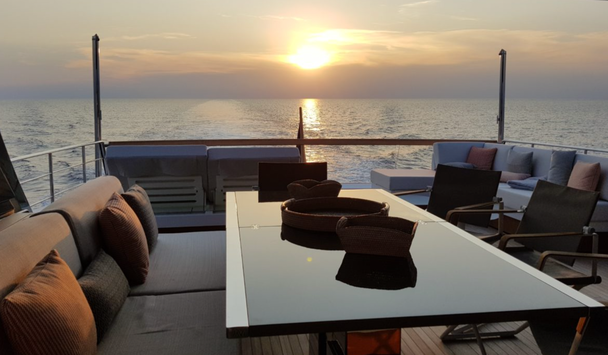 weekend yacht charter Cannes