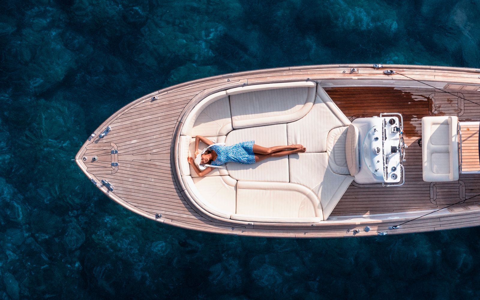Mega yacht Charter Naples, Italy