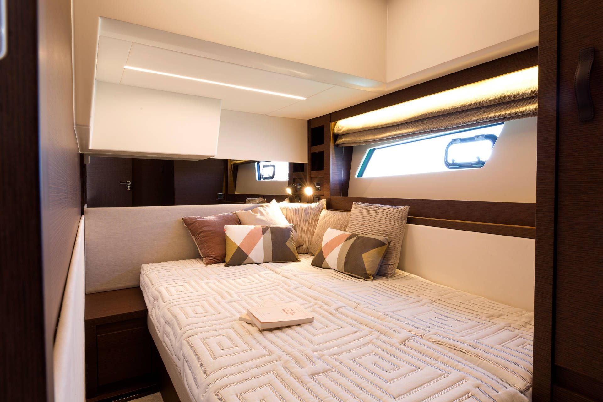 luxury yacht Charter Nice France