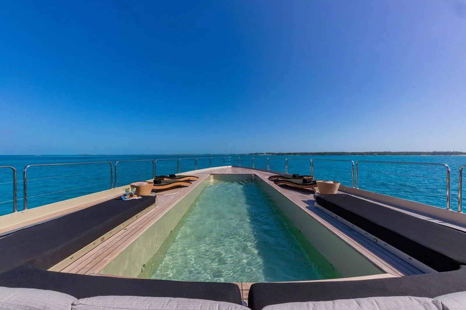 luxury yacht Charter Cannes