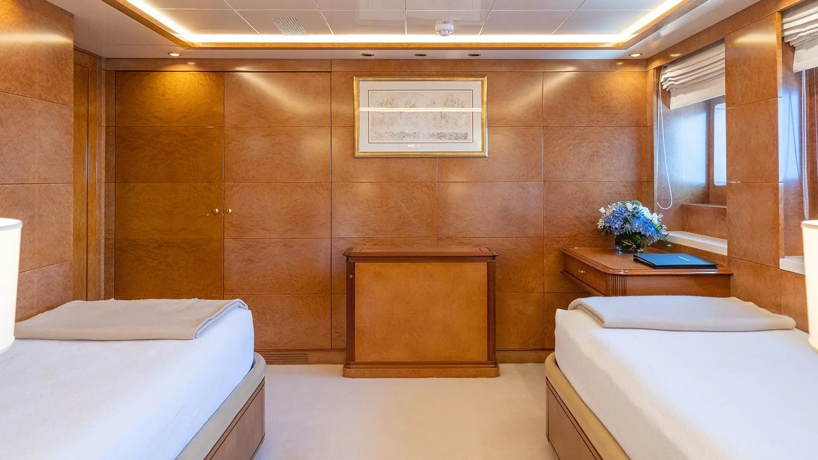 Oceanos weekly yacht charter Cannes