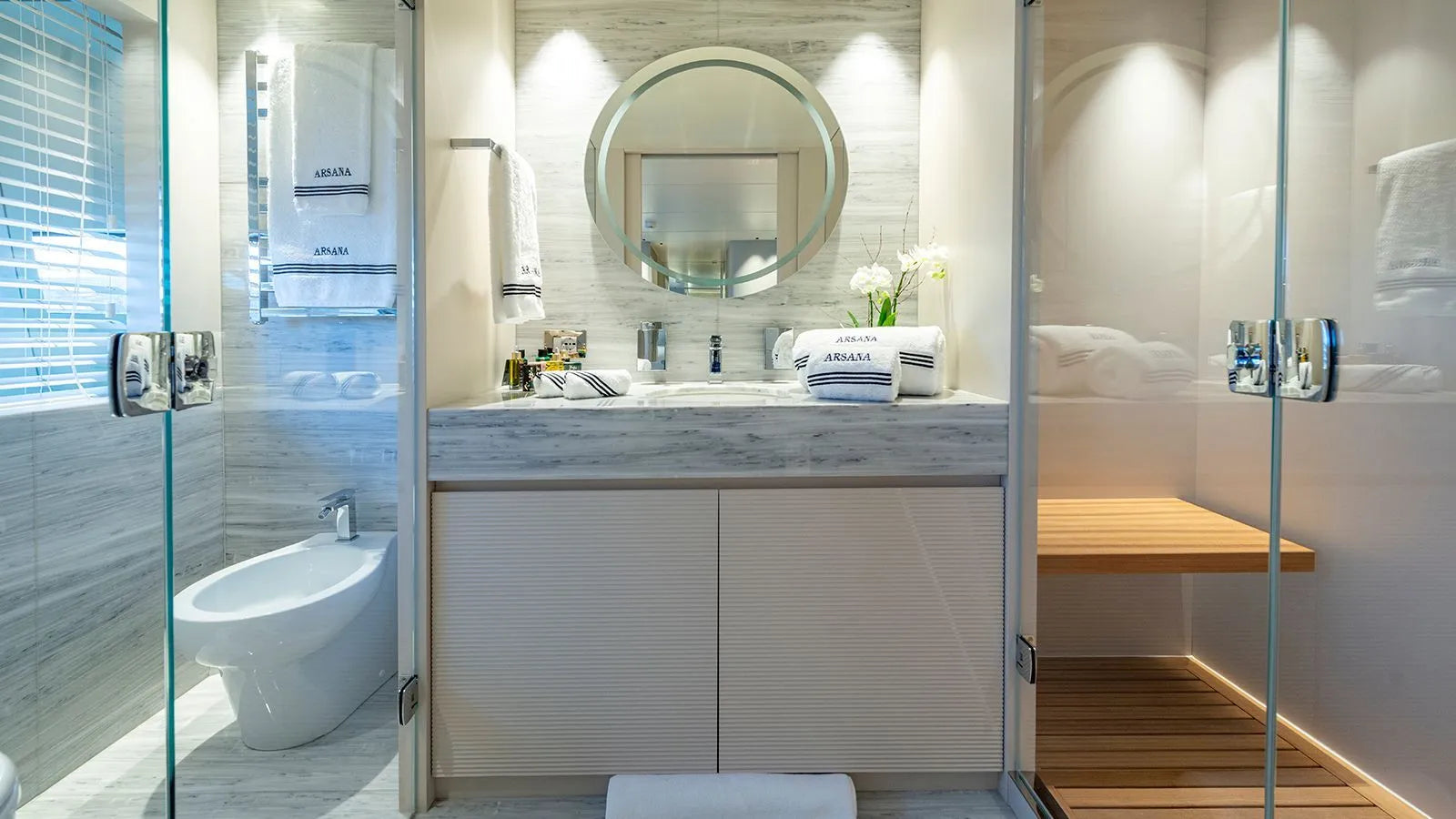 luxury yacht charter Monaco