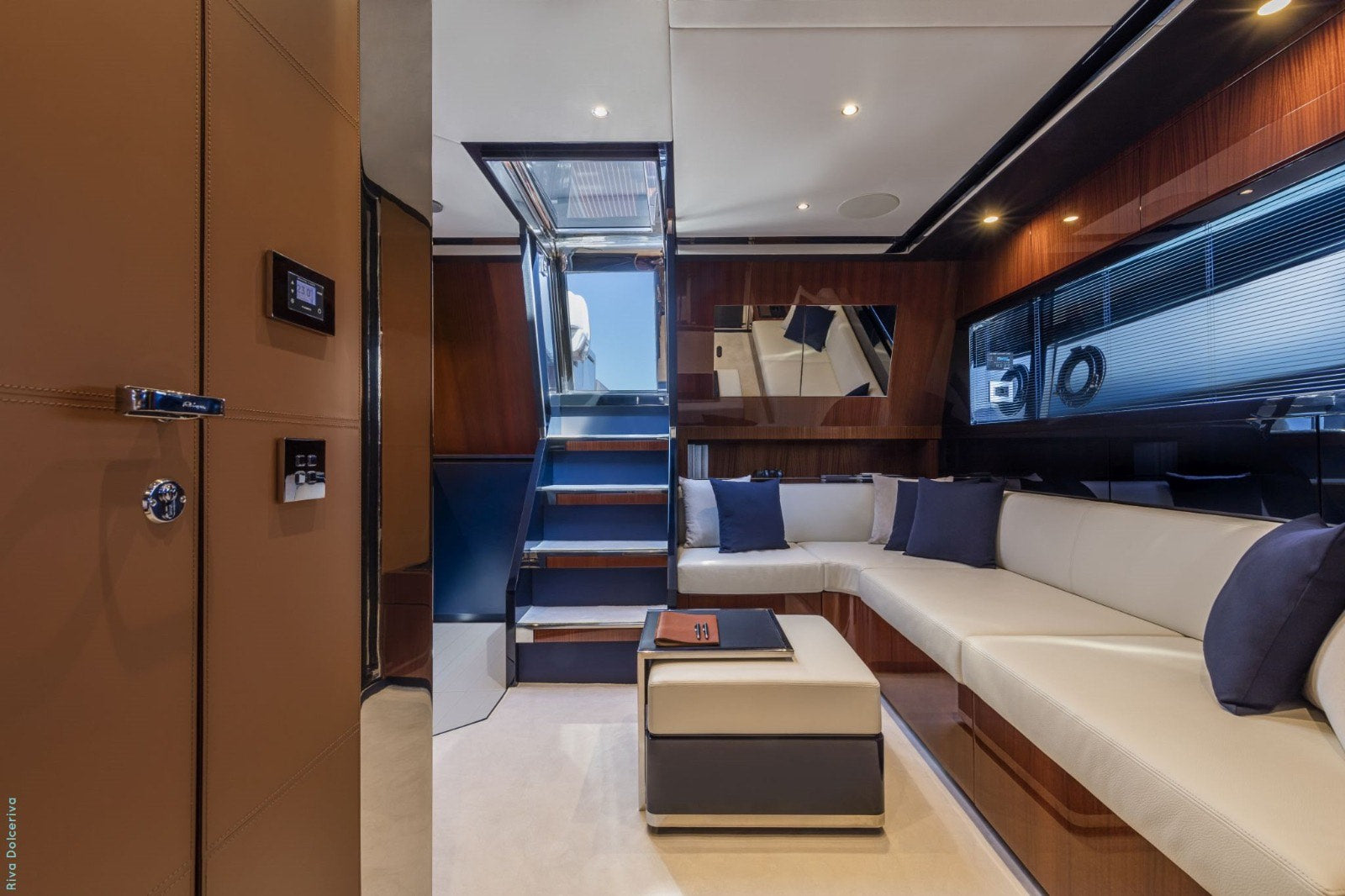 yacht charter prices Cannes France