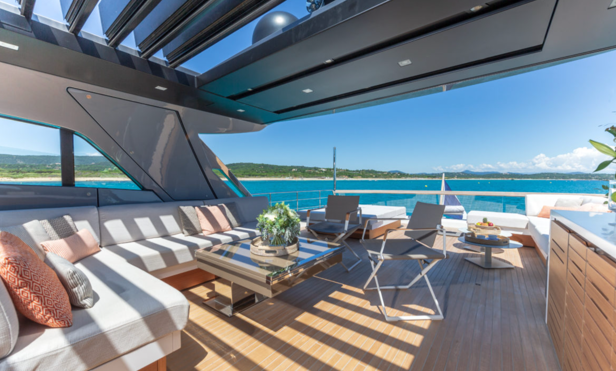 luxury yacht charter Cannes