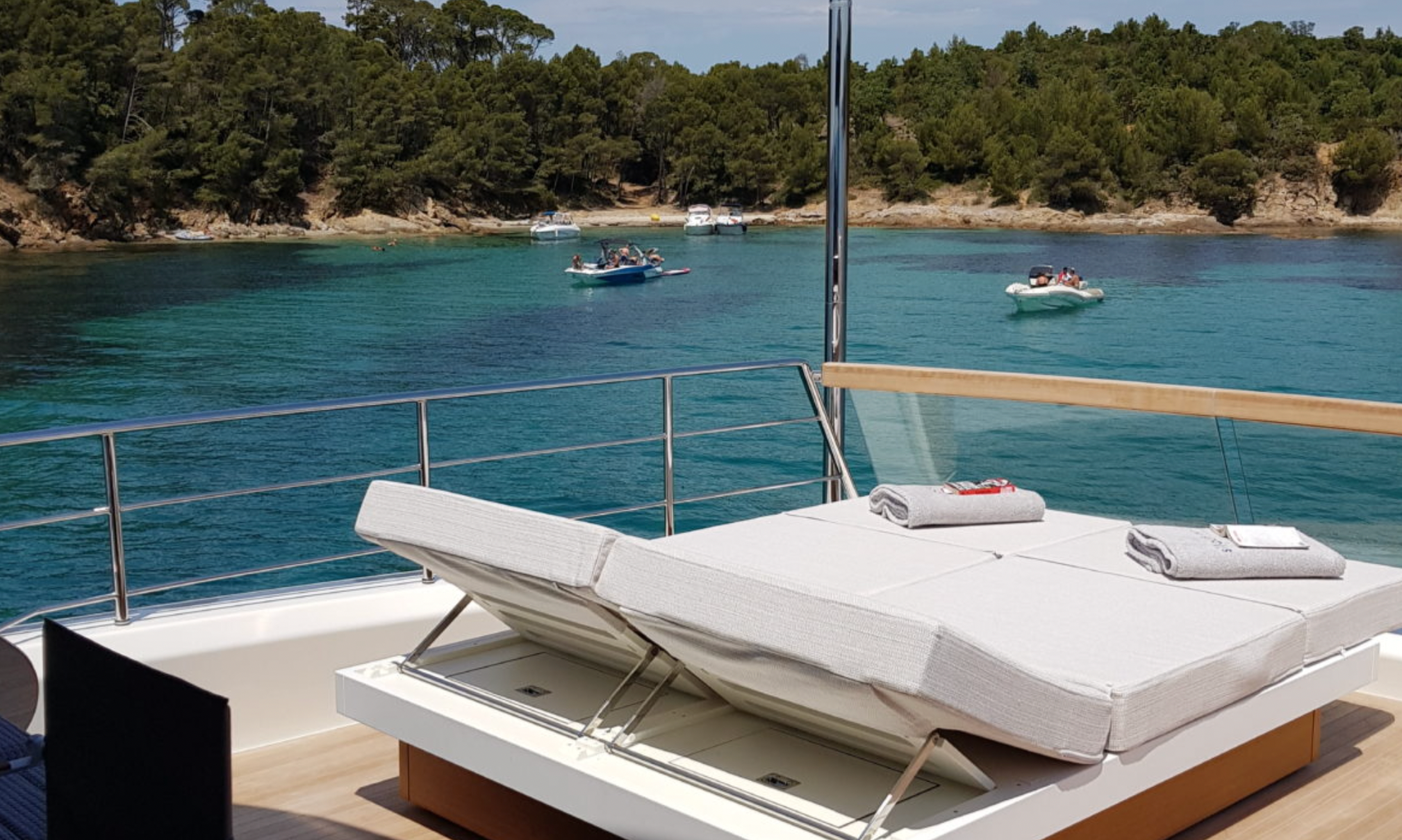 party yacht charter Cannes