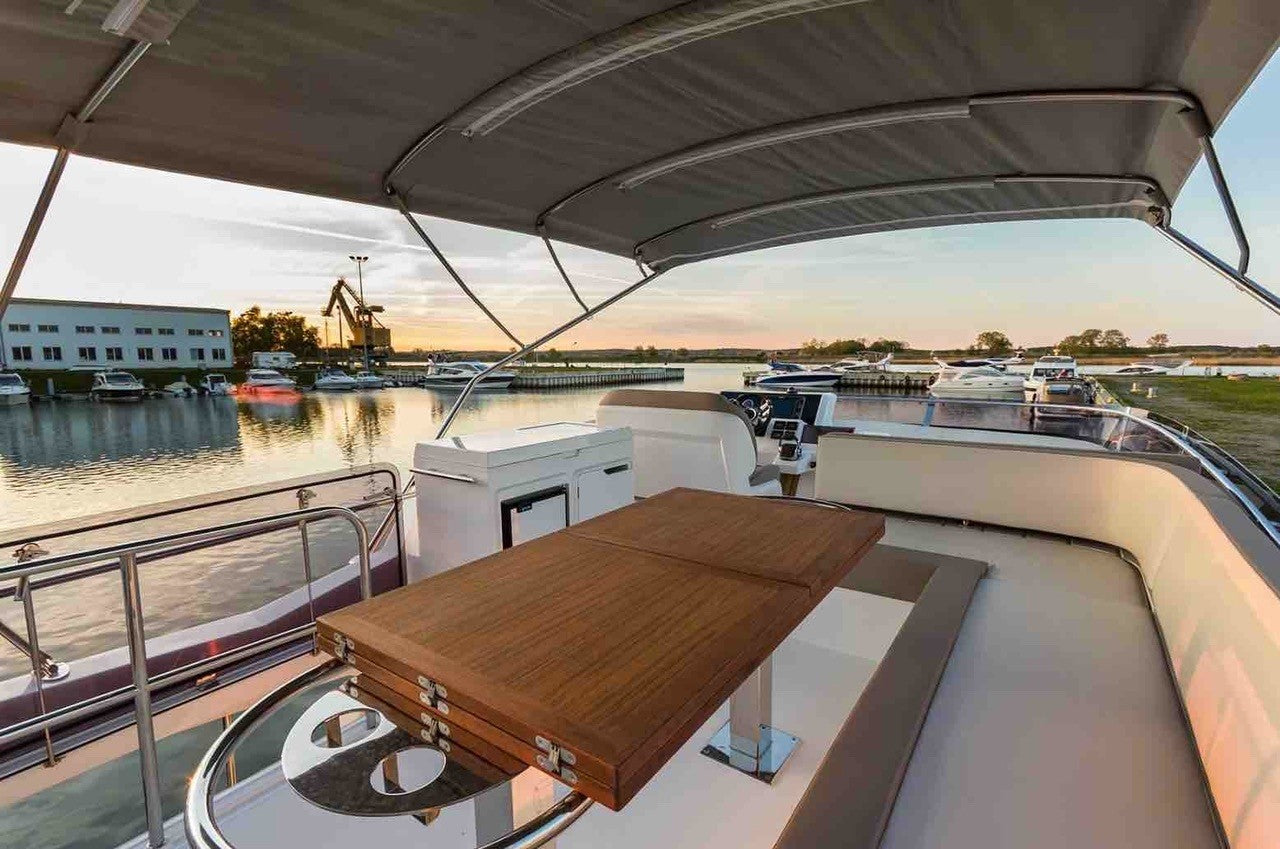 vacation yacht charter Cannes France