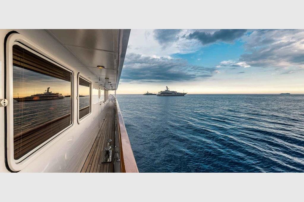 Weekly Yacht Charter in Cannes