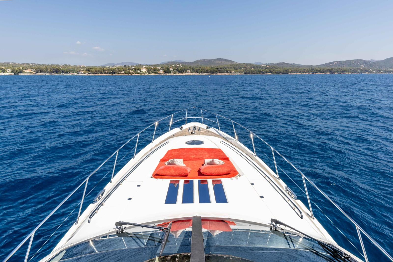 how much is a yacht charter in Cannes France